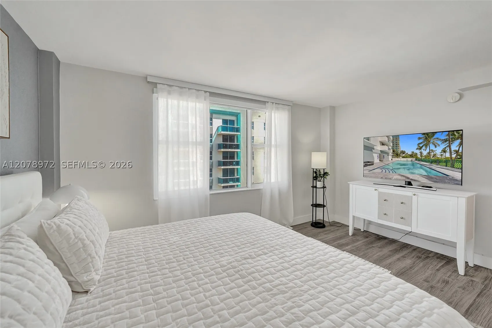 9195 Collins Ave #1109
