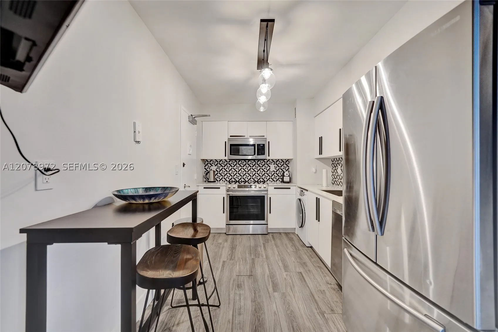 9195 Collins Ave #1109
