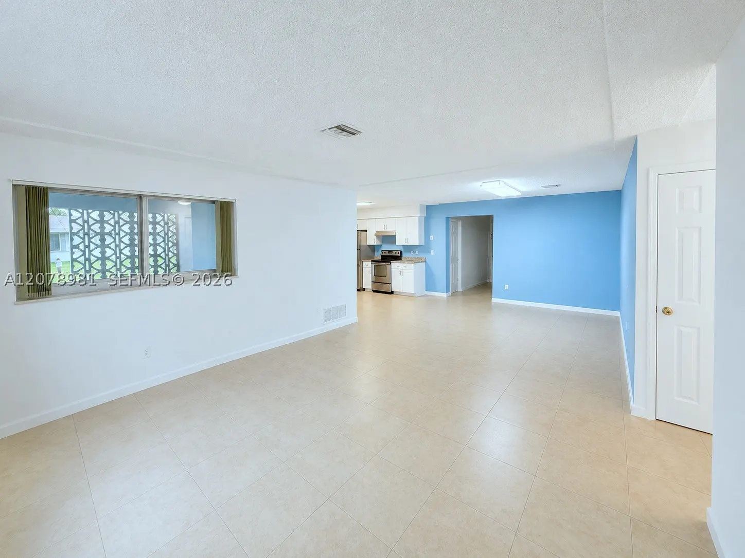 4940 SW 25th Ave
