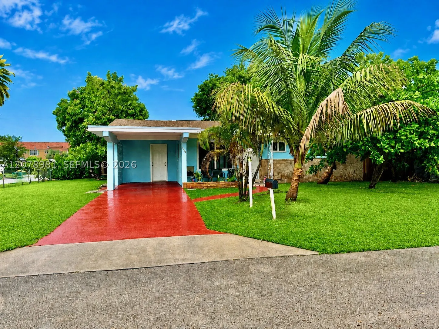 4940 SW 25th Ave