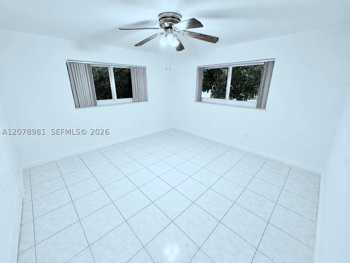 4940 SW 25th Ave