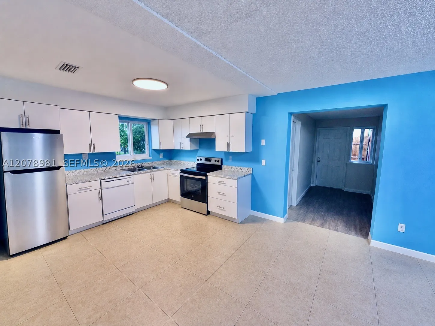 4940 SW 25th Ave