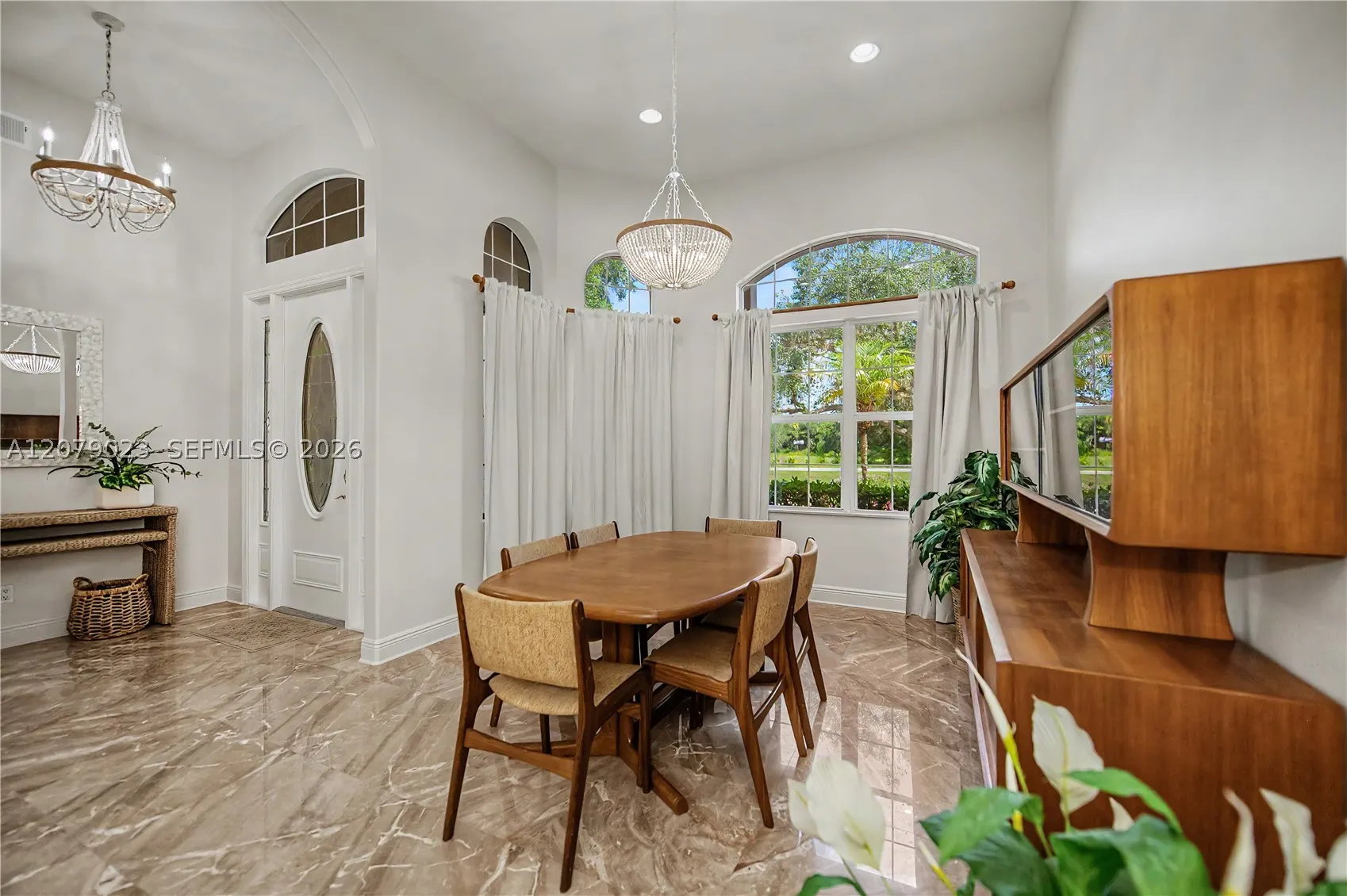 4033 Oak Haven Dr.