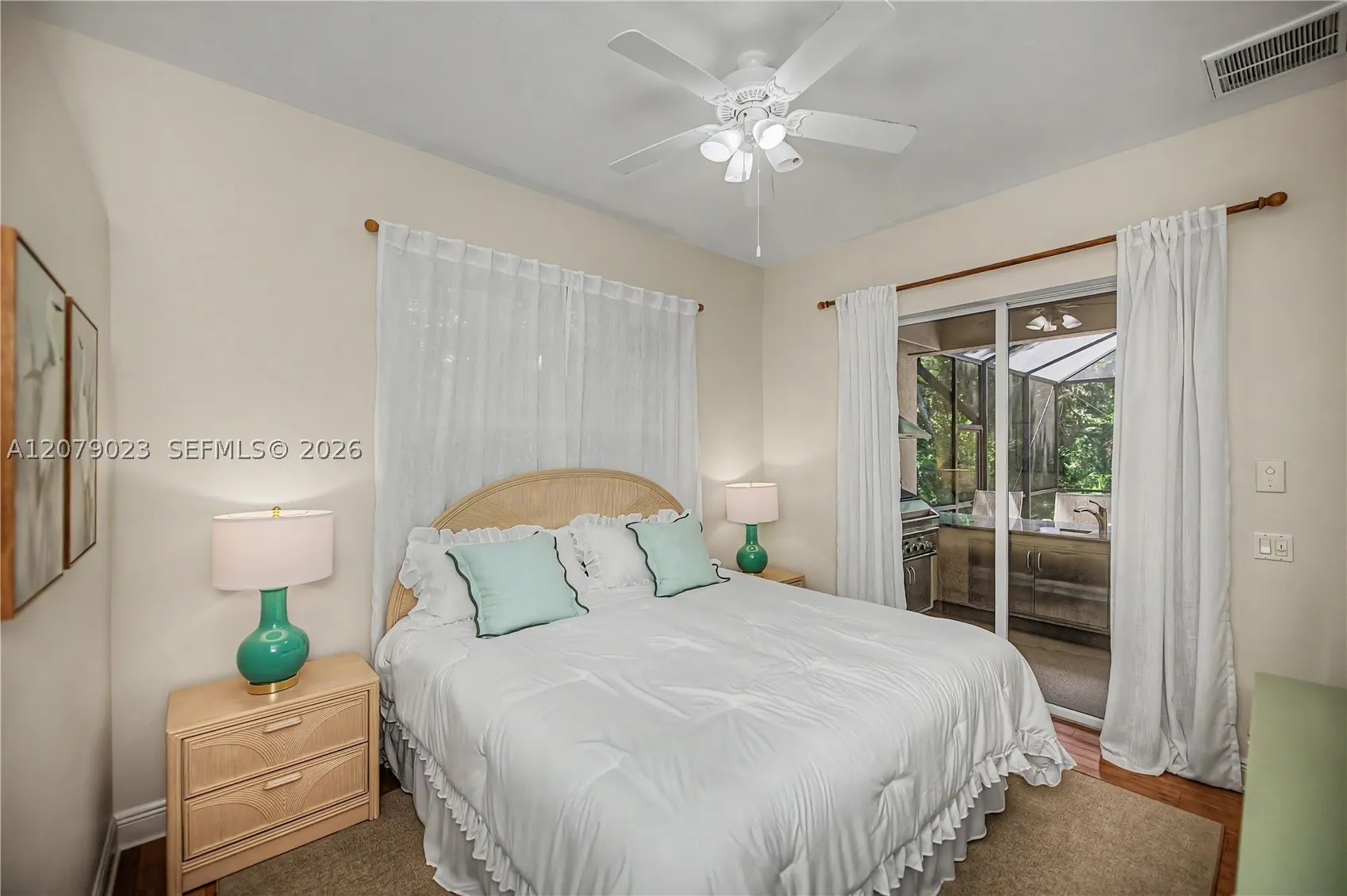 4033 Oak Haven Dr.