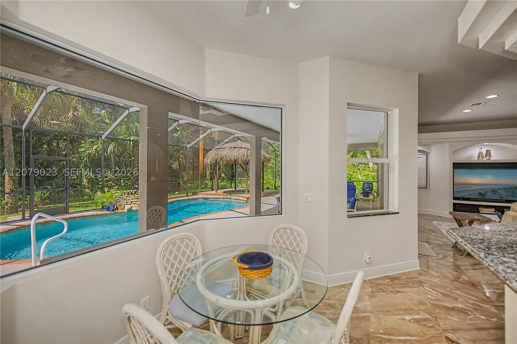 4033 Oak Haven Dr.