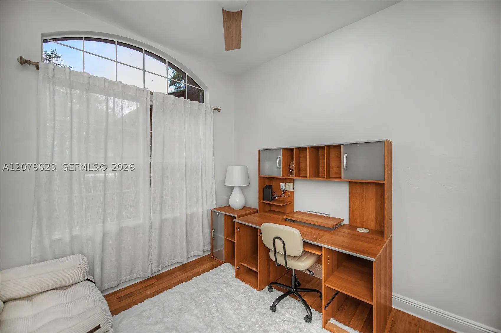 4033 Oak Haven Dr.