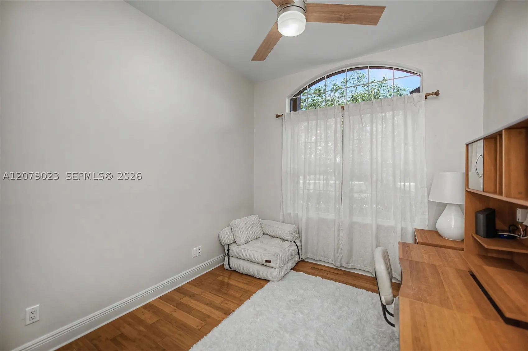 4033 Oak Haven Dr.