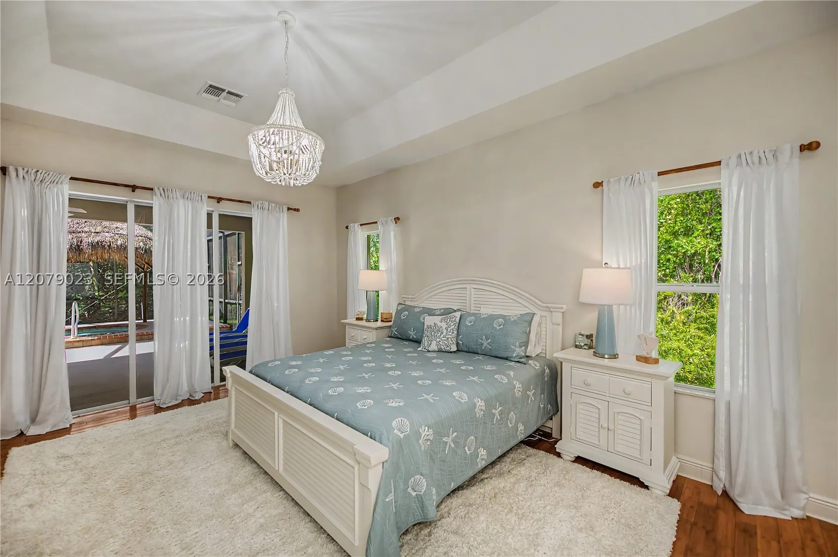 4033 Oak Haven Dr.