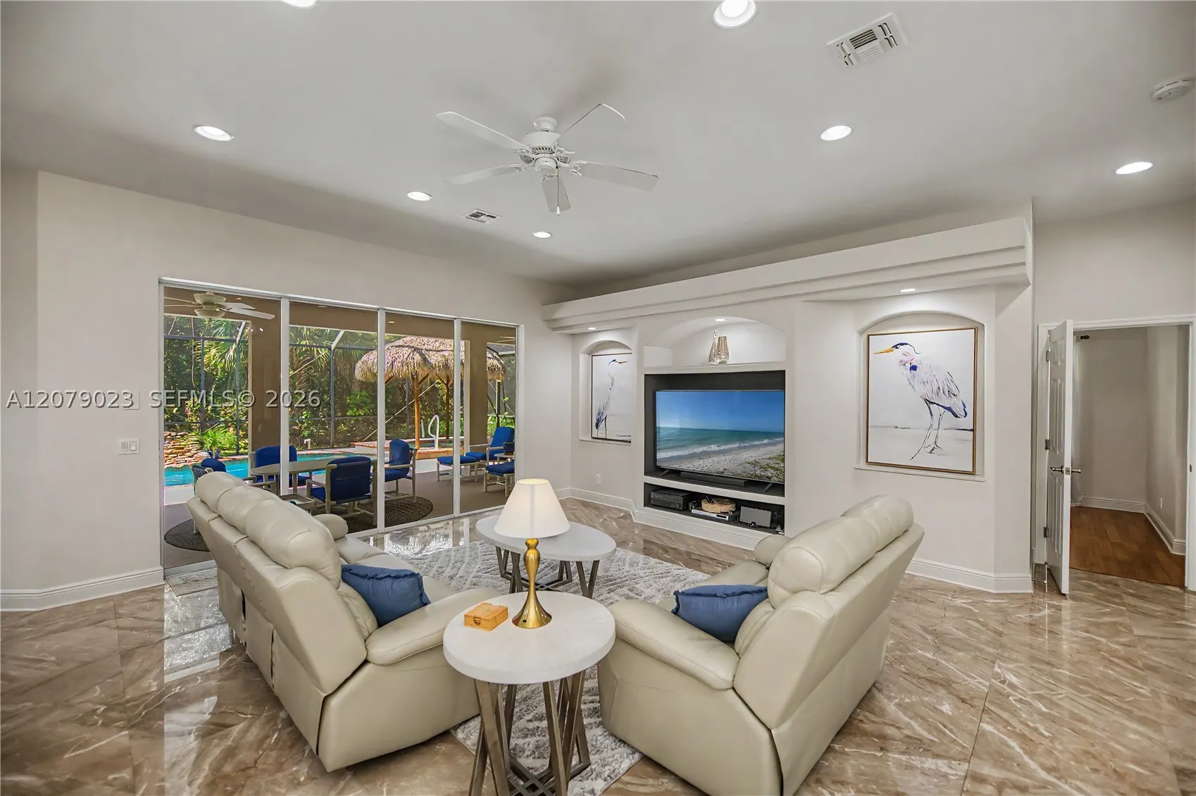 4033 Oak Haven Dr.