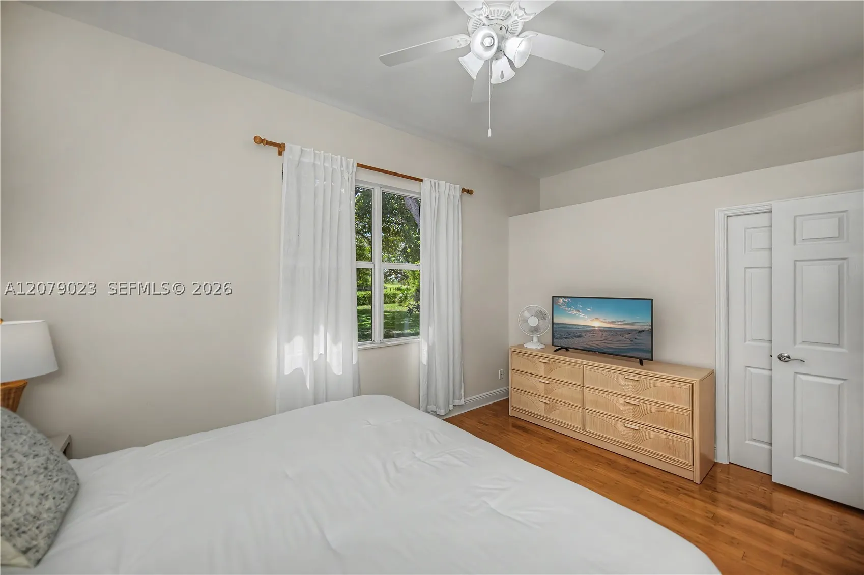 4033 Oak Haven Dr.
