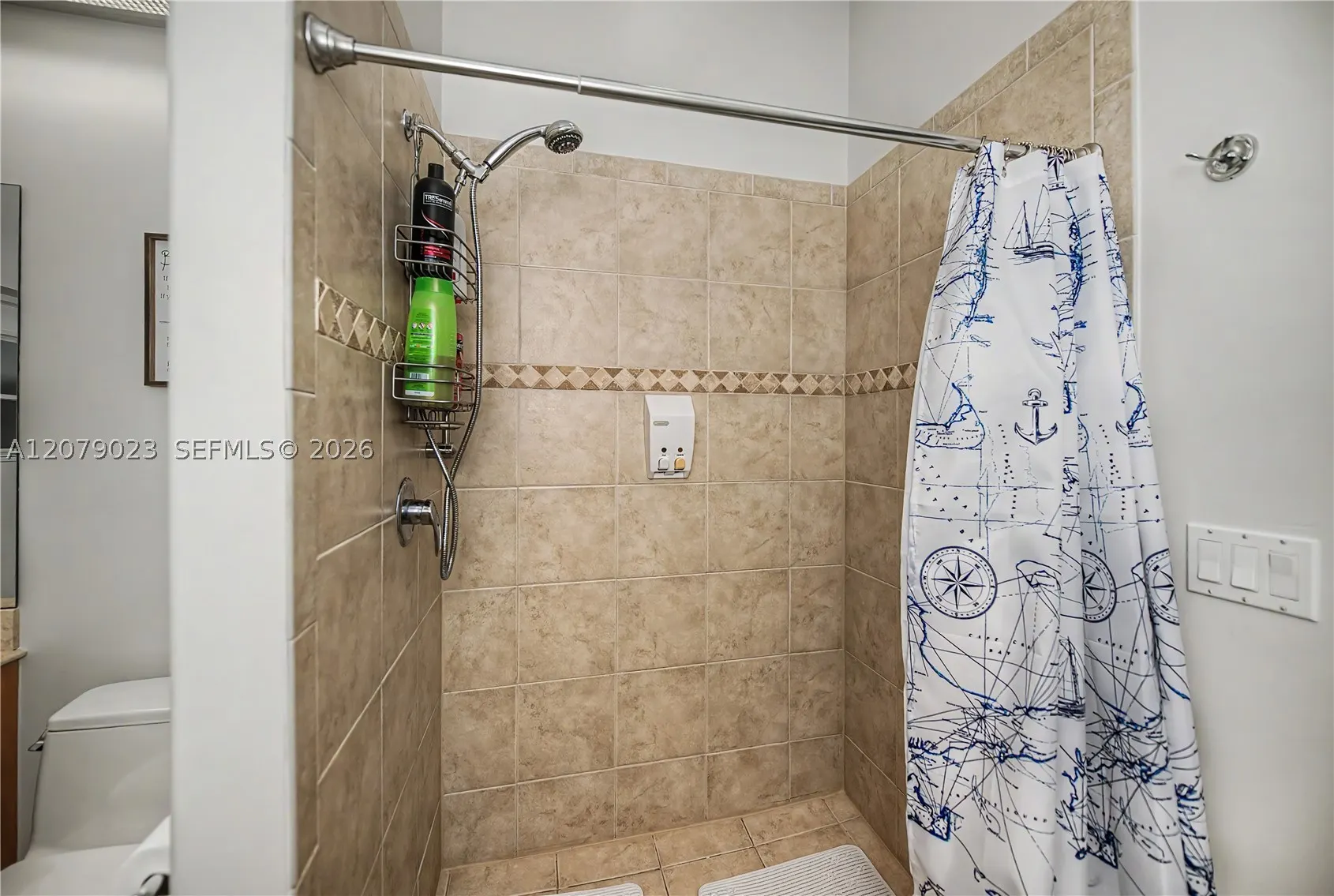 4033 Oak Haven Dr.