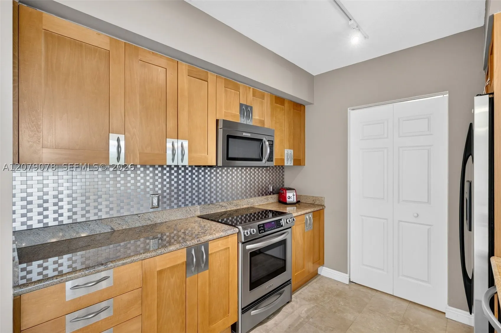 1755 E Hallandale Beach Blvd #305E