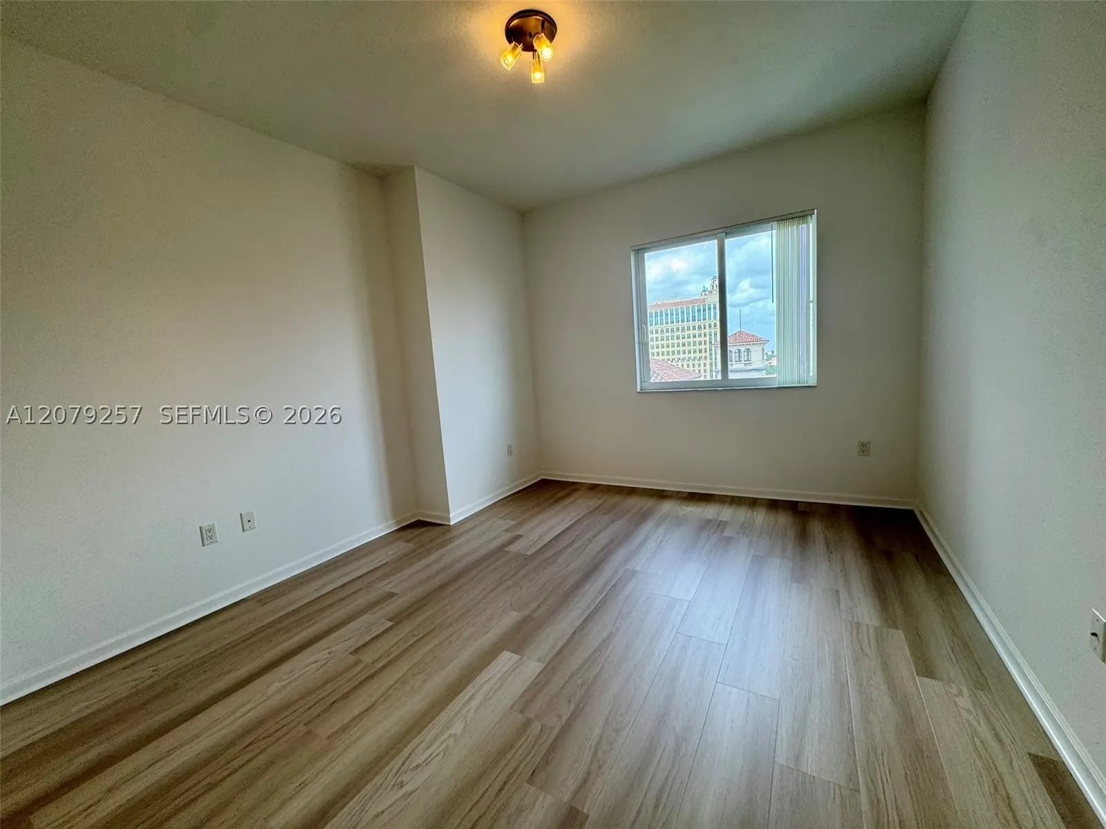 10 Aragon Ave #1008