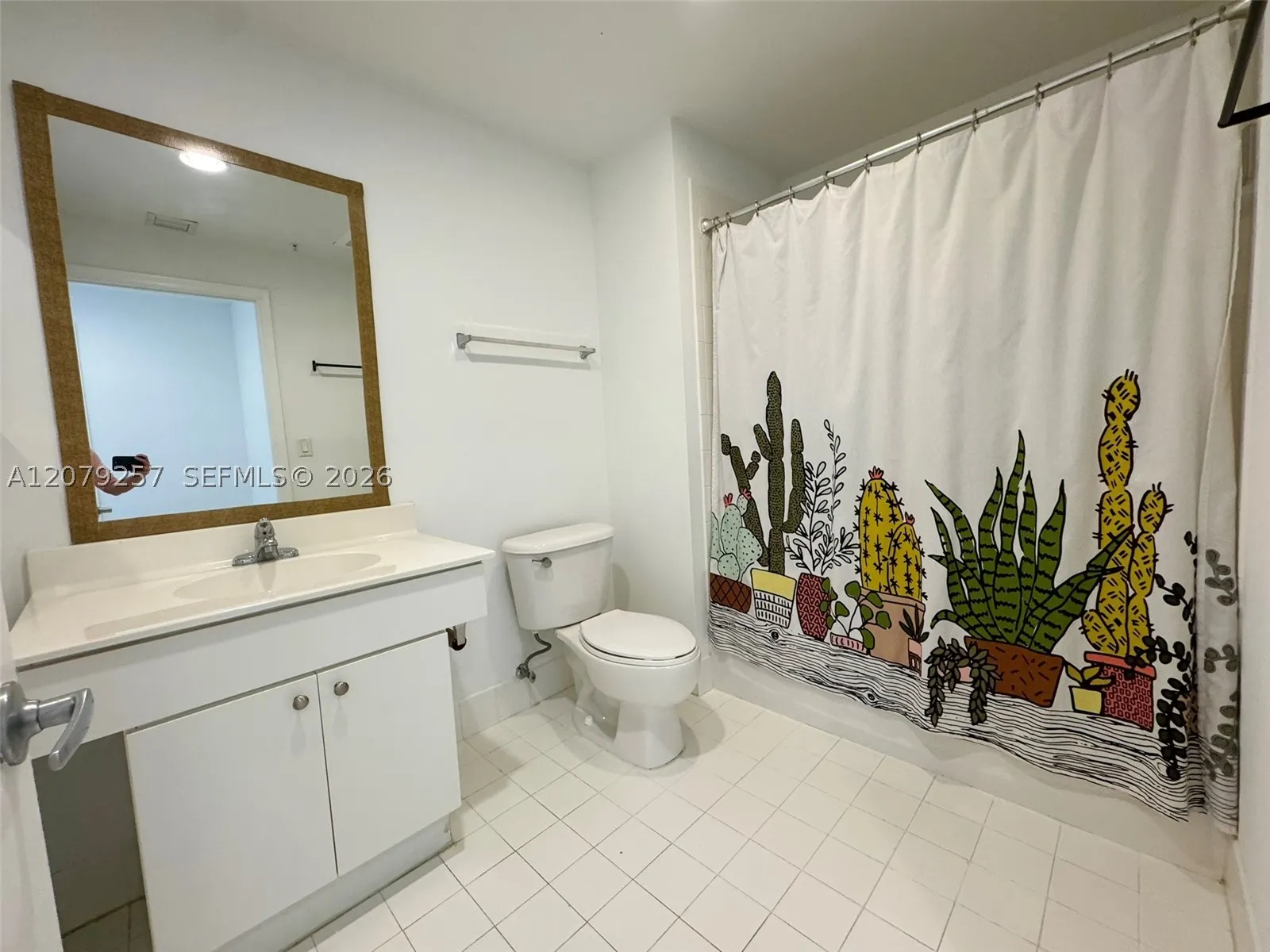 10 Aragon Ave #1008