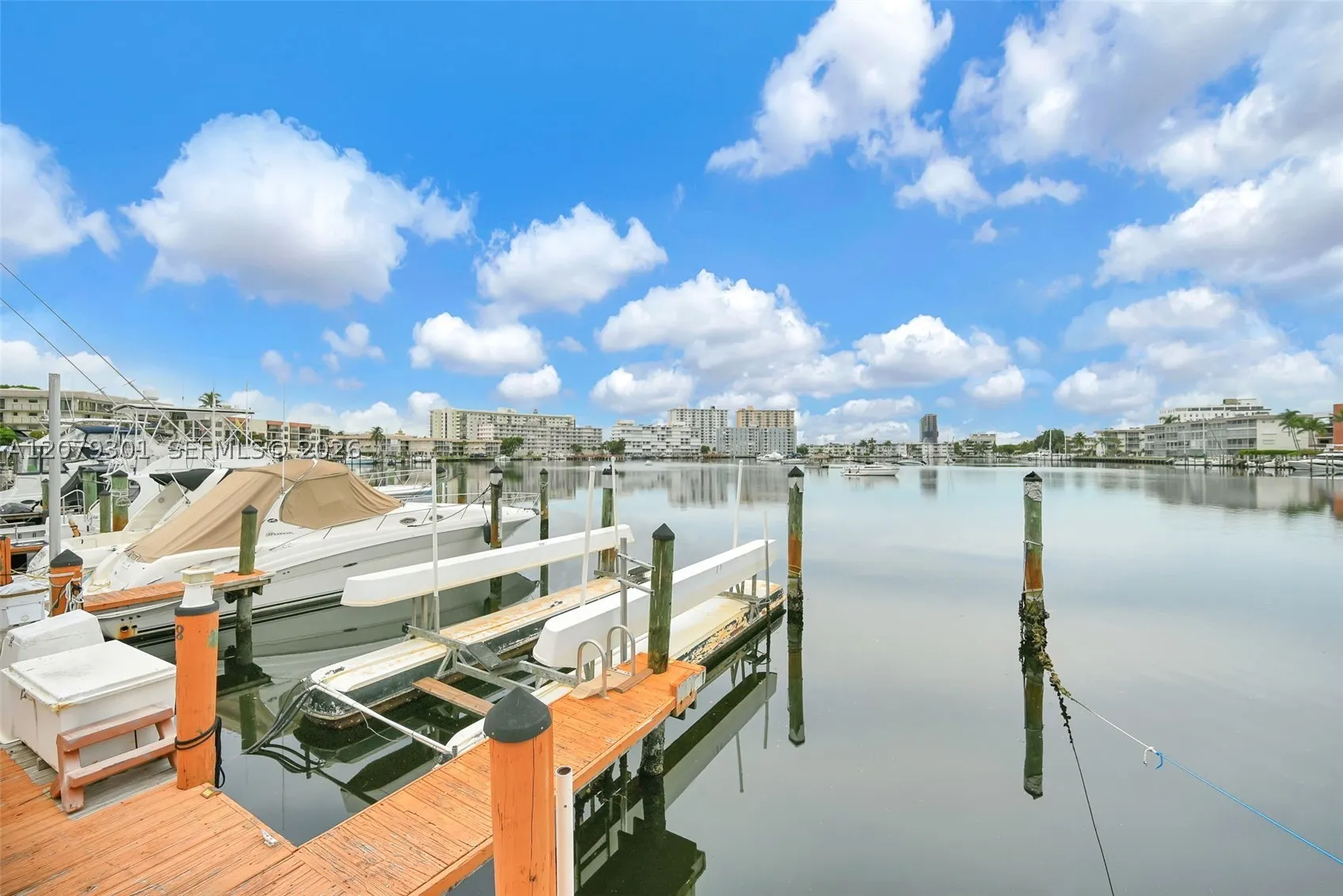 100 Golden Isles Dr #109