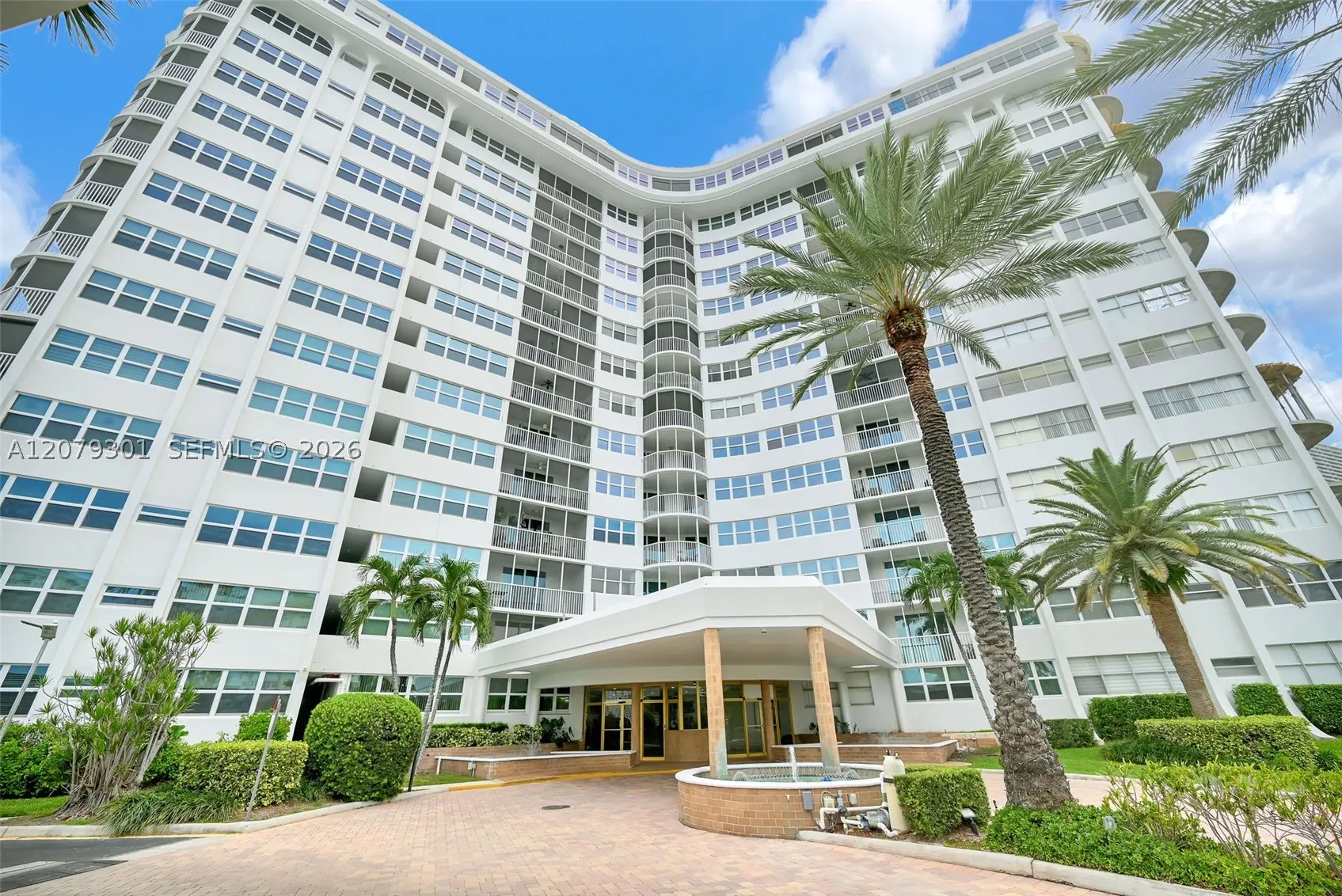 100 Golden Isles Dr #109