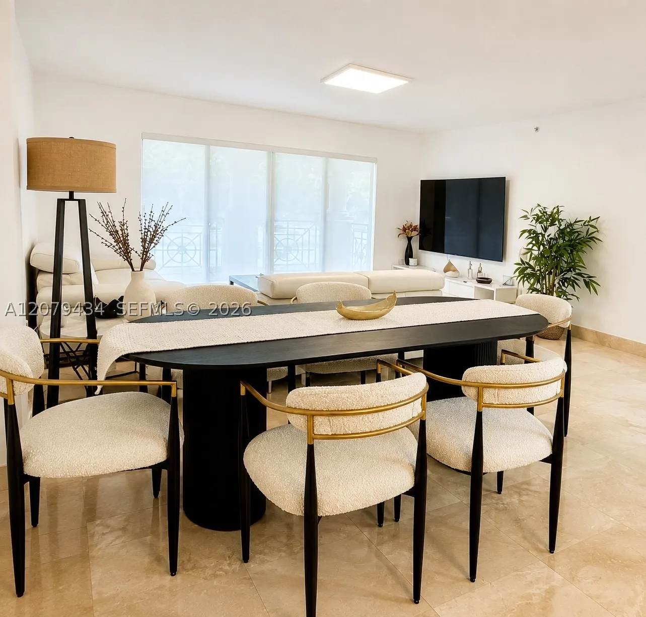 101 Sidonia Ave #205