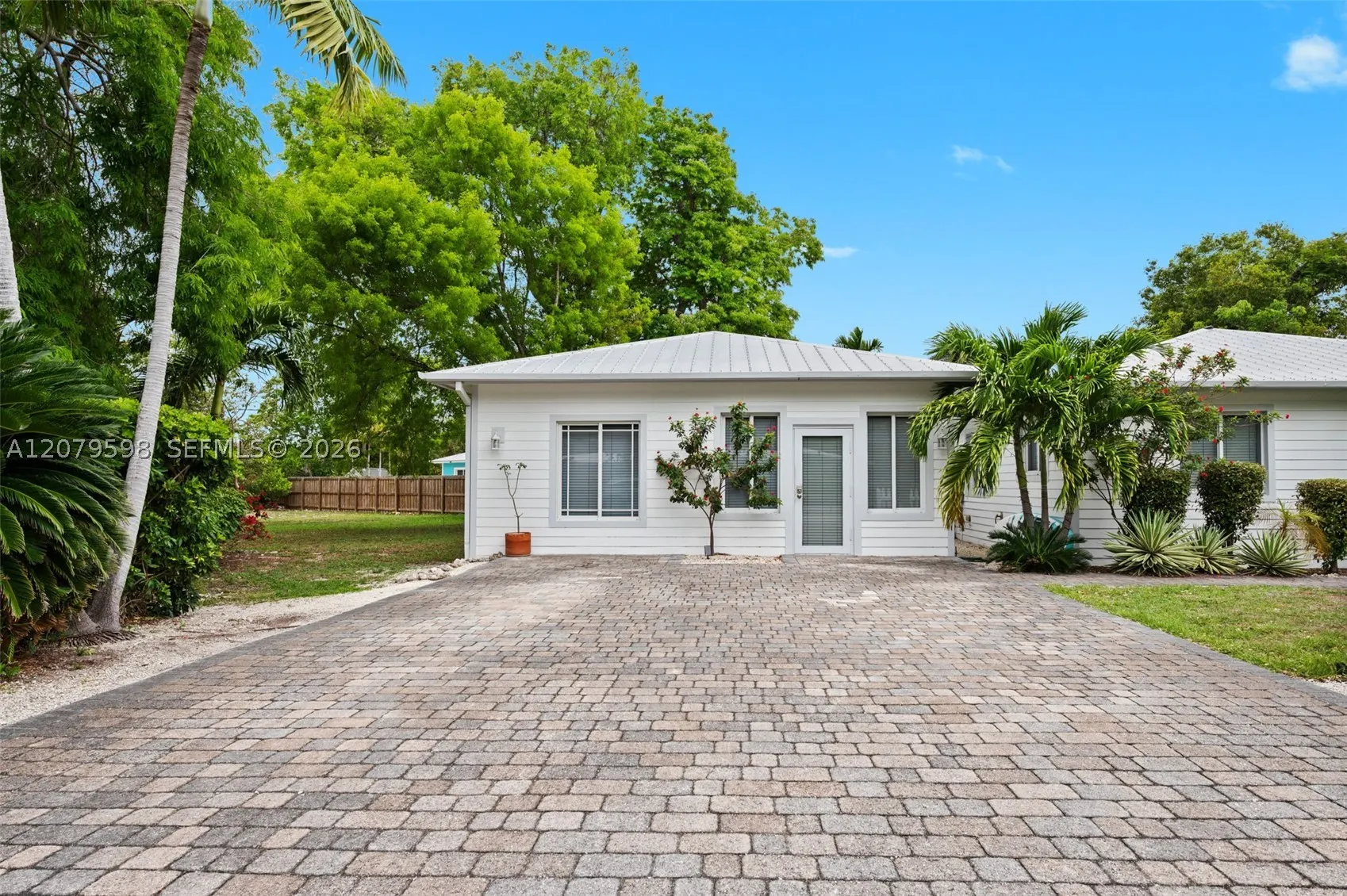 4 Transylvania Ave #B