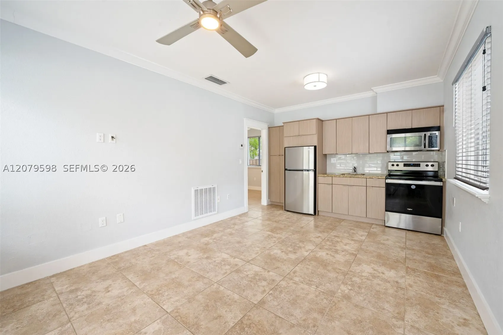 4 Transylvania Ave #B