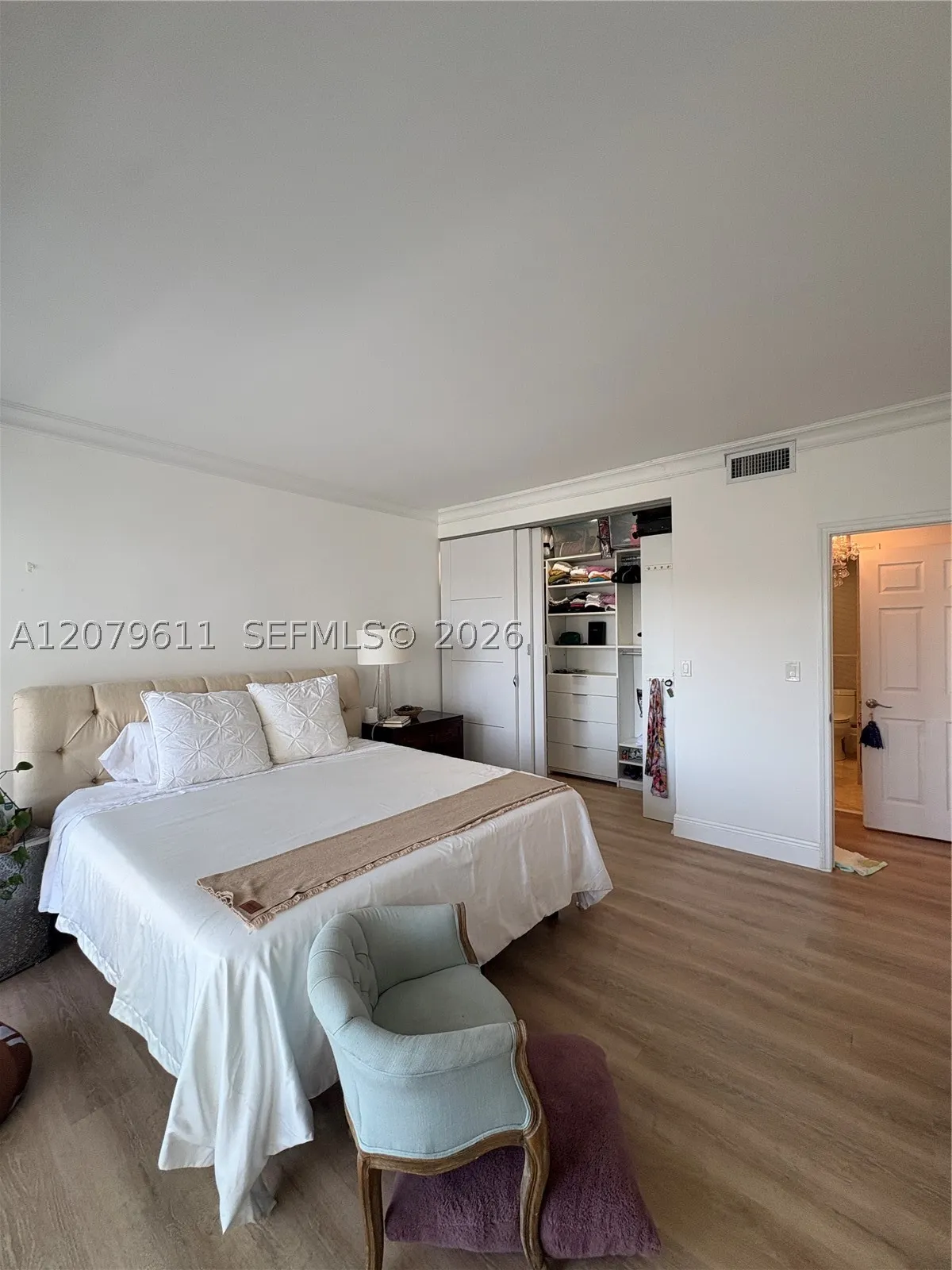 700 Biltmore Way #504