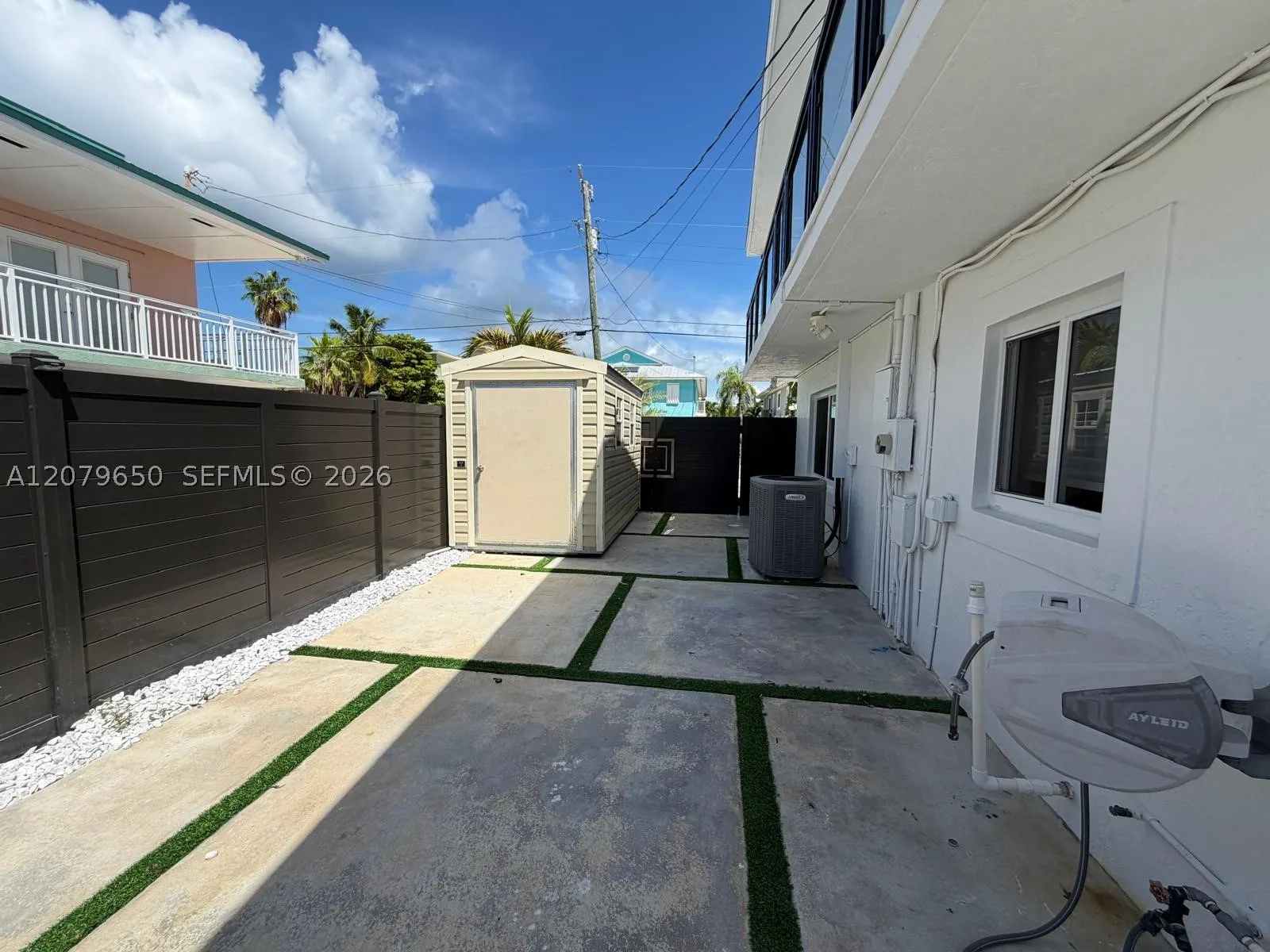 71 Coral Dr