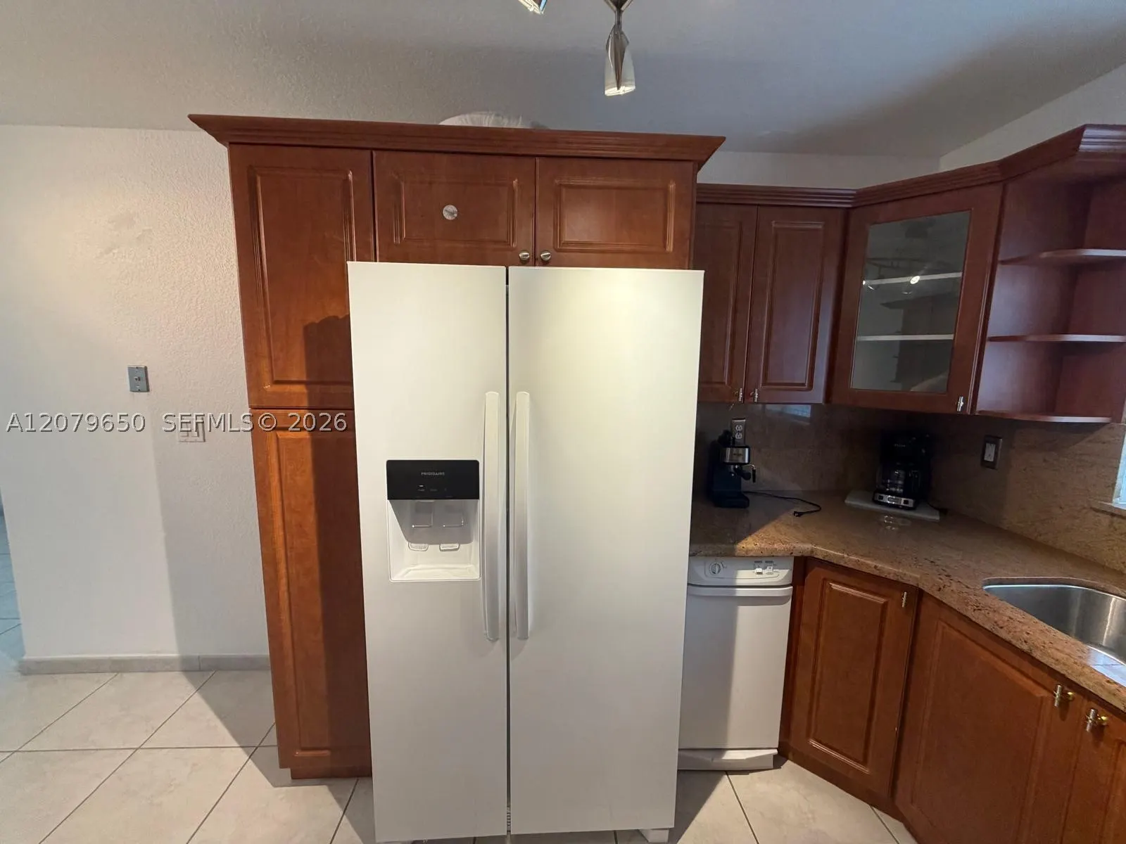 71 Coral Dr