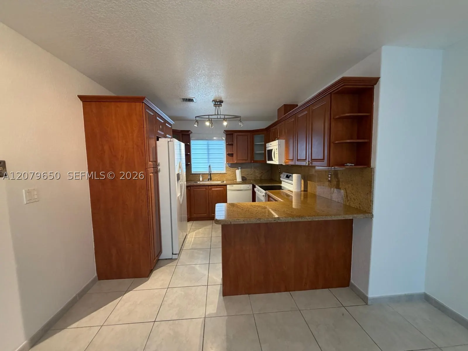 71 Coral Dr