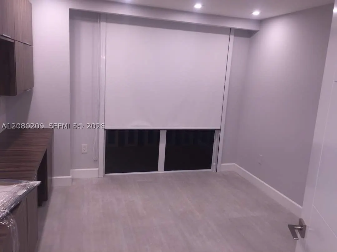 9801 Collins Ave #12Q