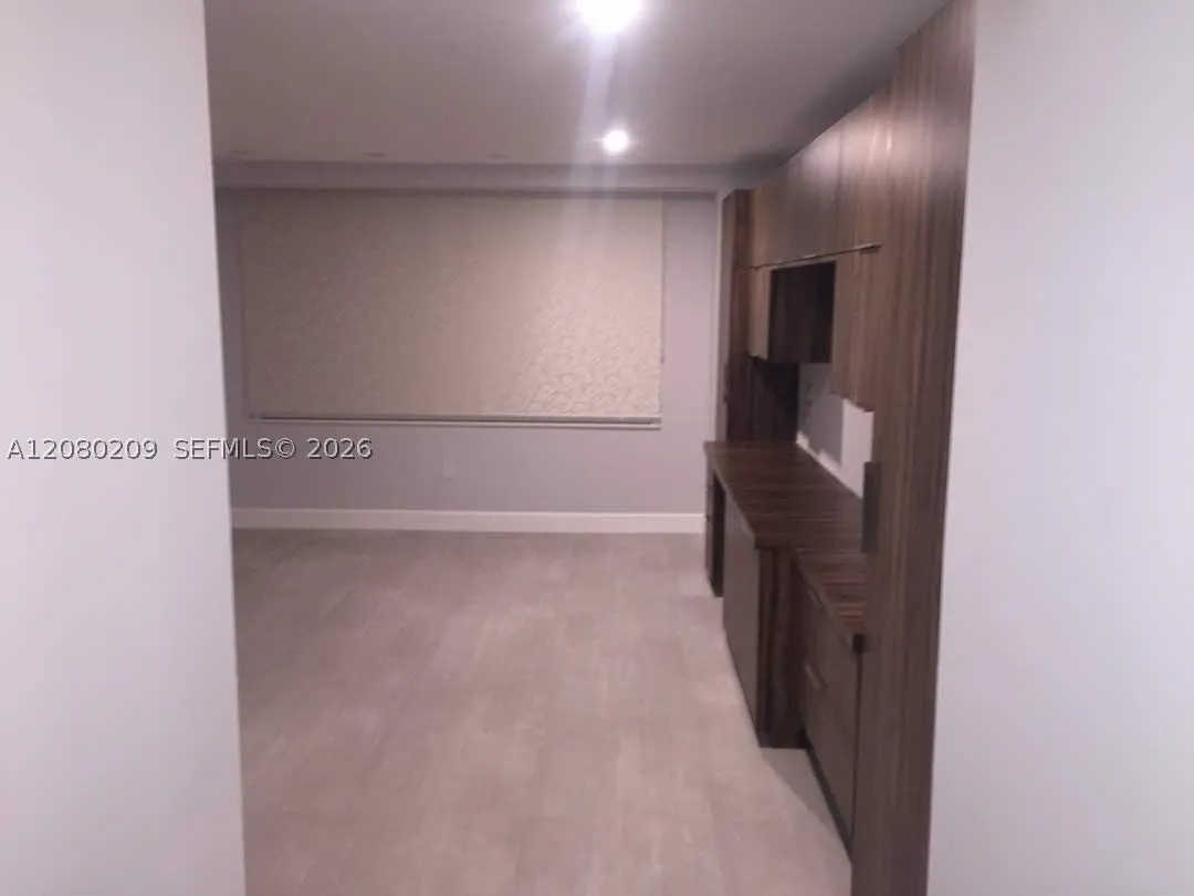 9801 Collins Ave #12Q
