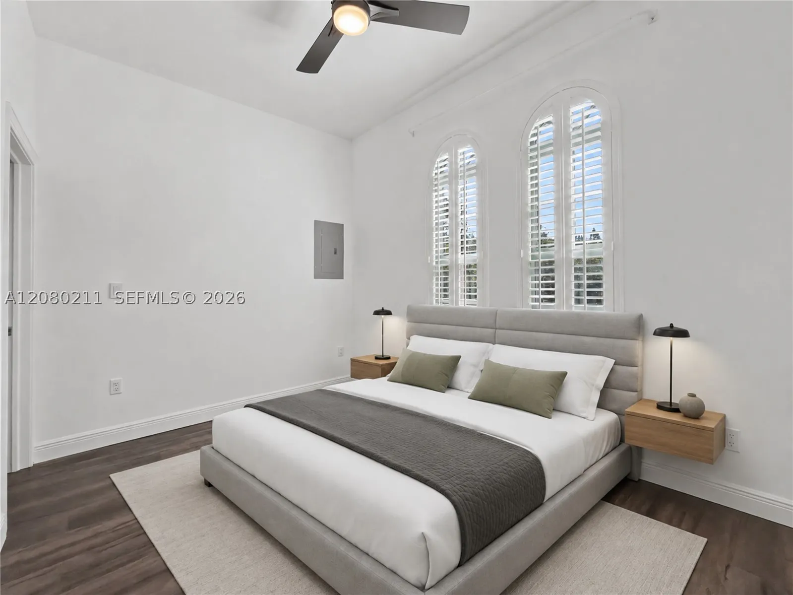 111 Edgewater Dr #3B