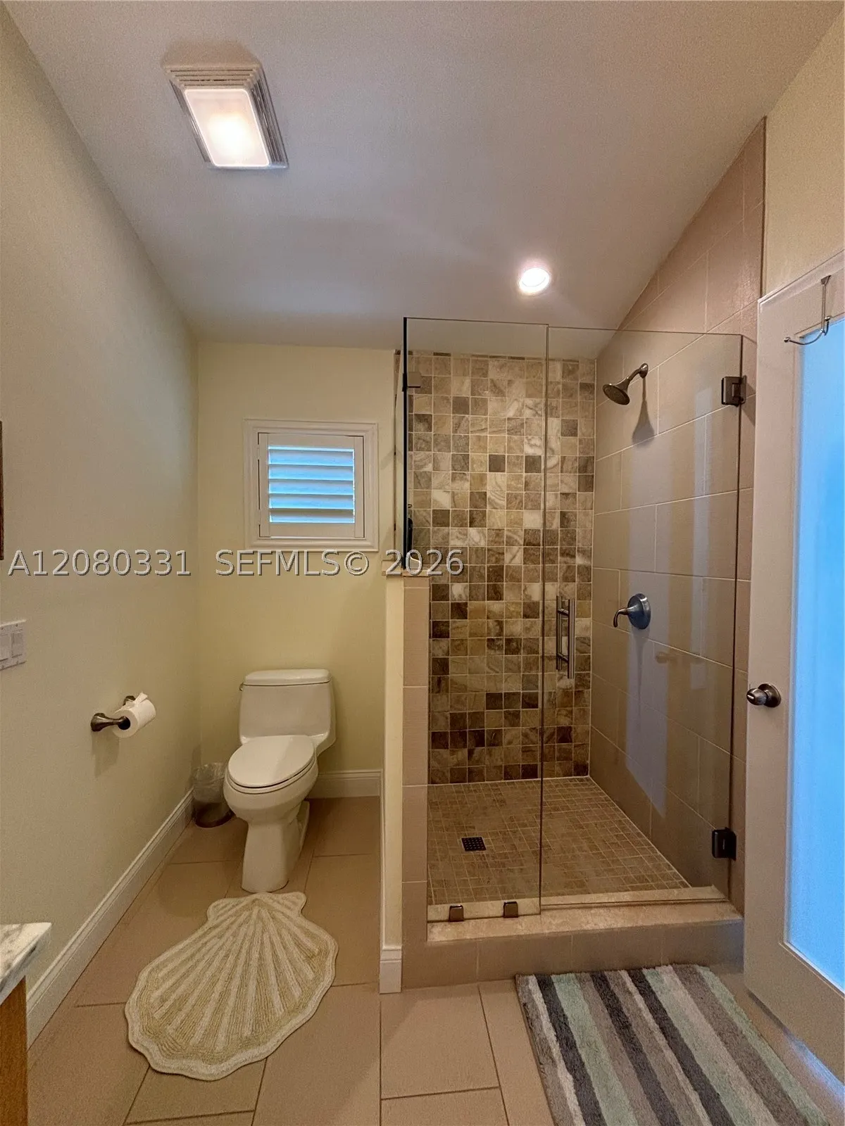 102 Venetian Dr