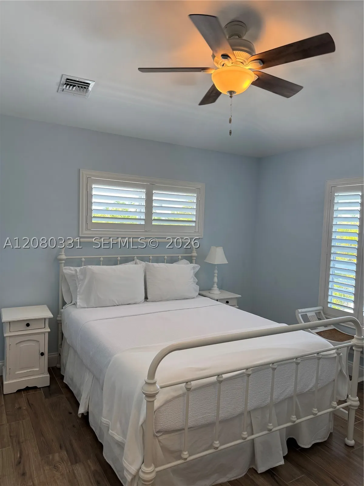 102 Venetian Dr
