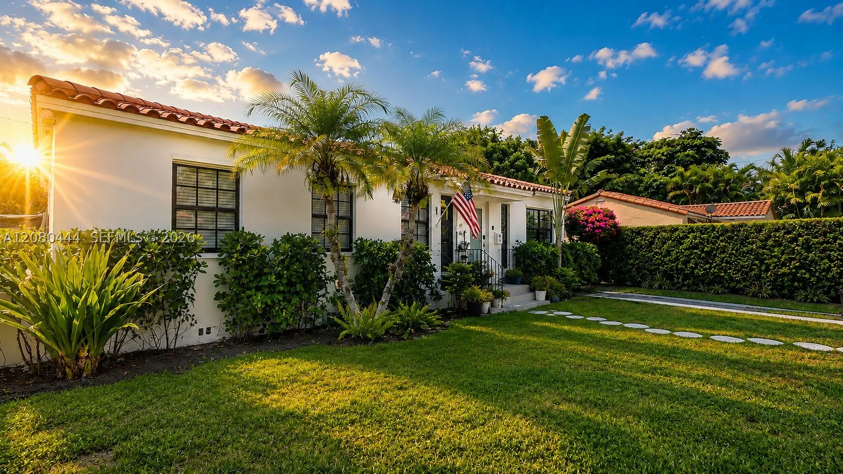 6 Carmona Ave