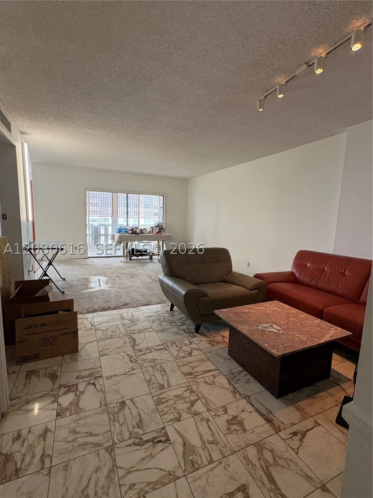 4330 Hillcrest Dr #816