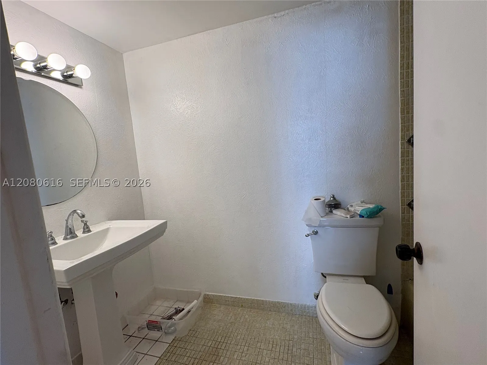 4330 Hillcrest Dr #816