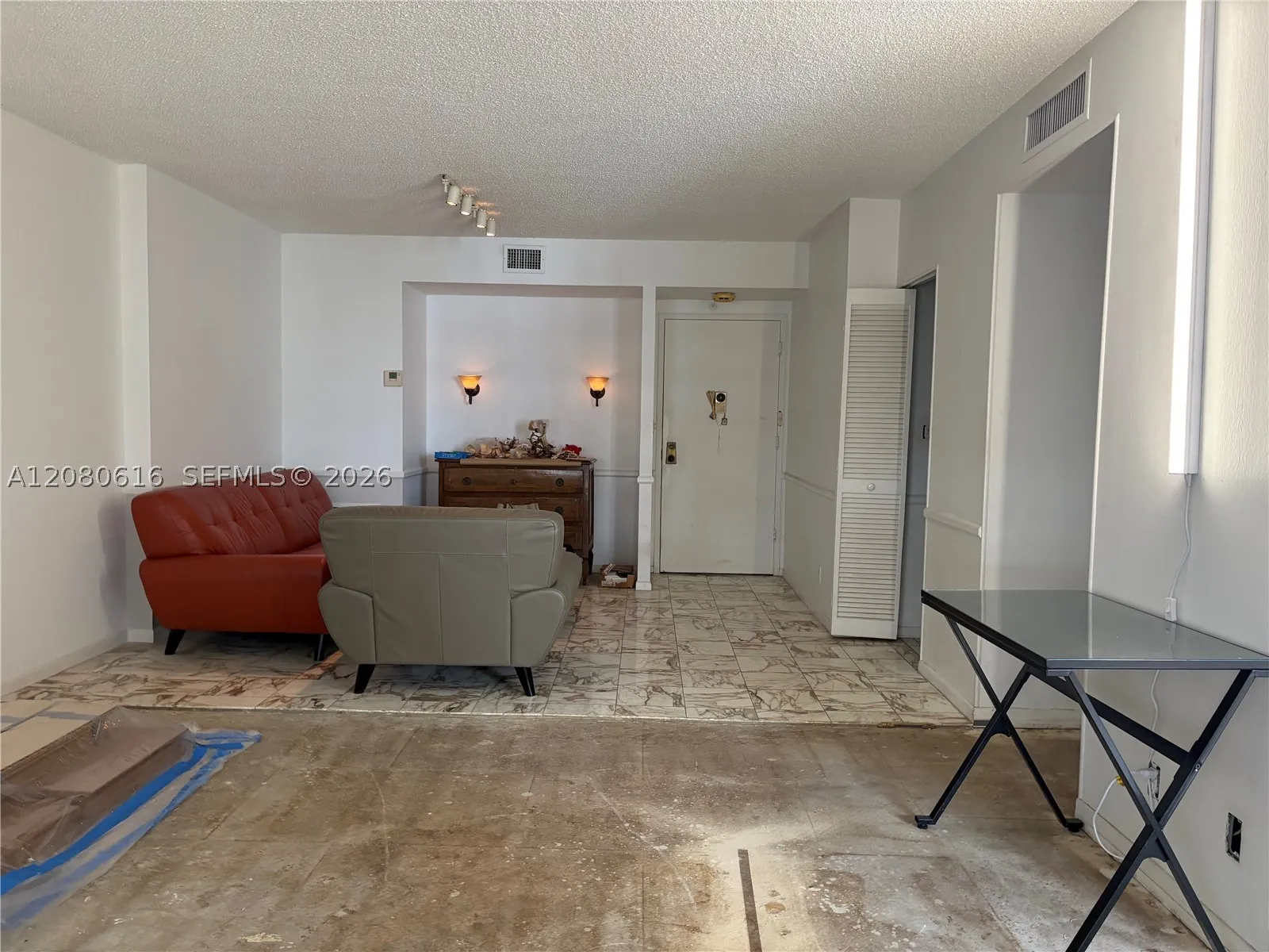 4330 Hillcrest Dr #816
