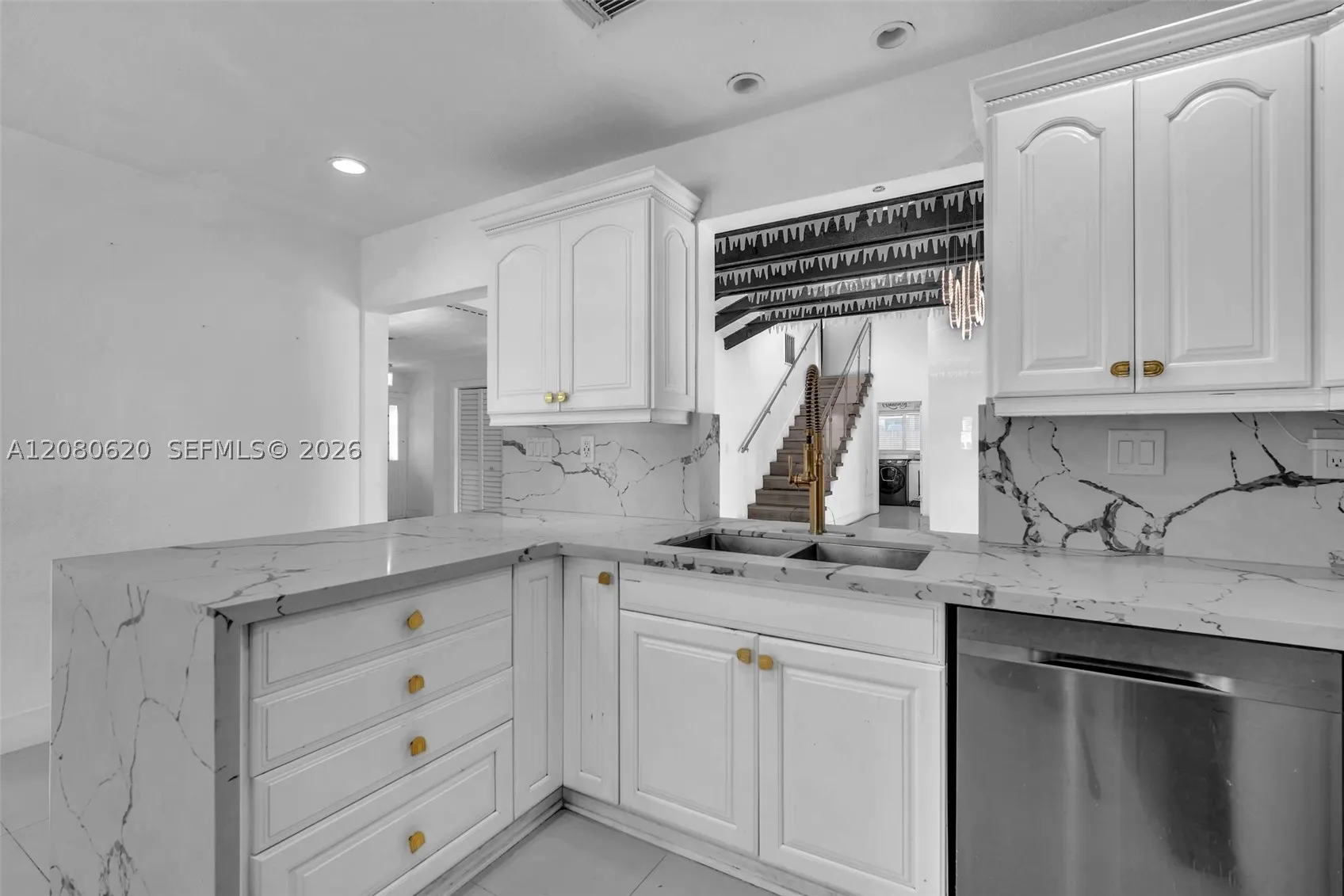 1436 NW 8th St