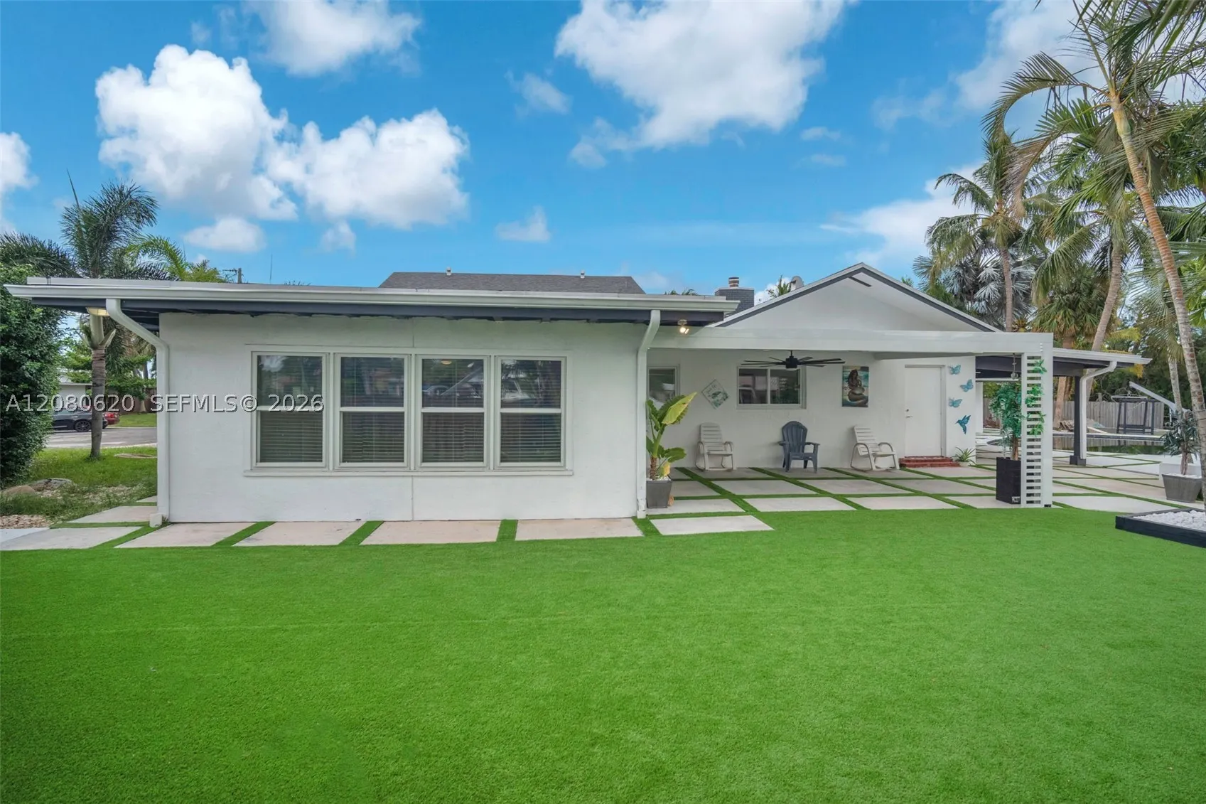 1436 NW 8th St