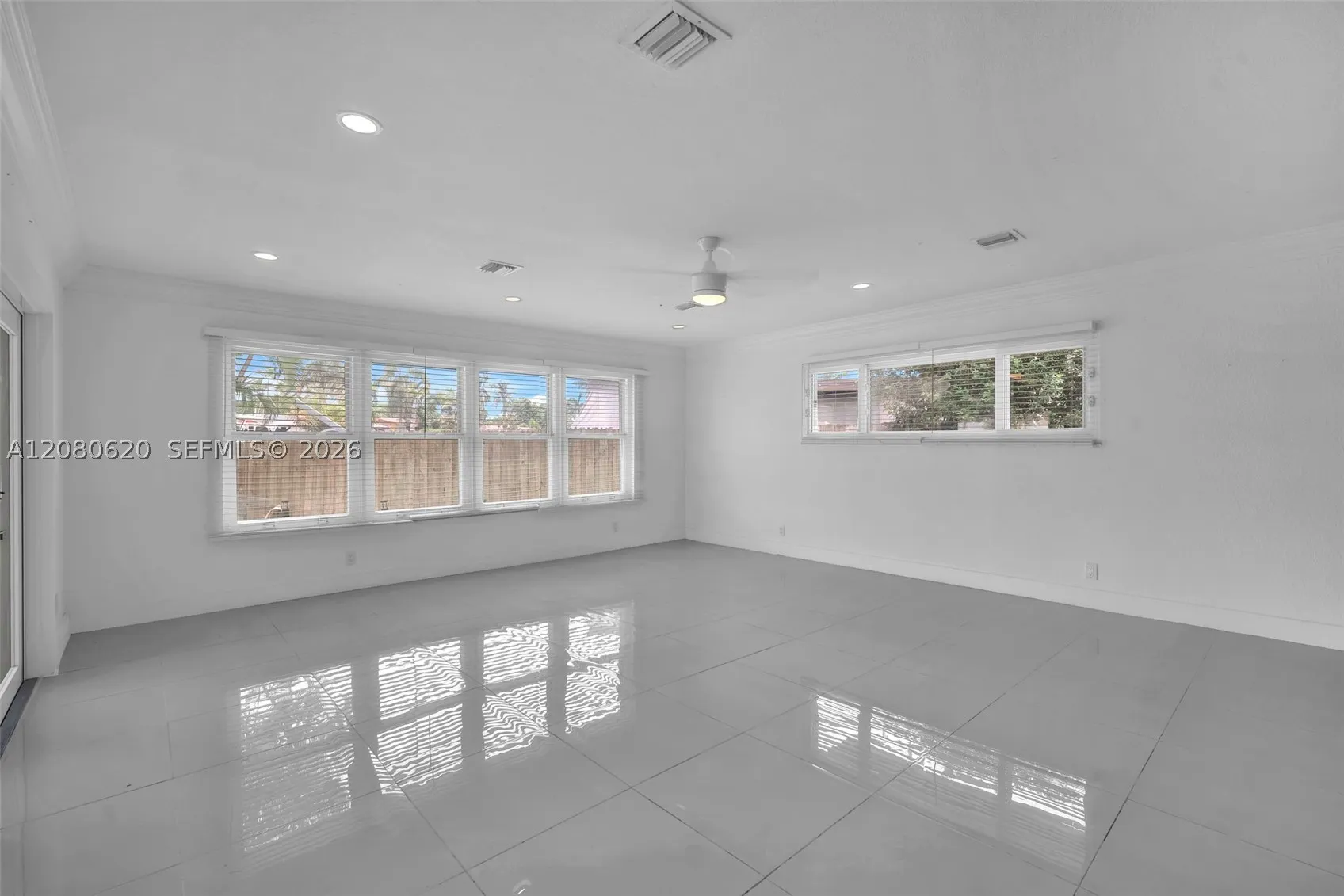 1436 NW 8th St