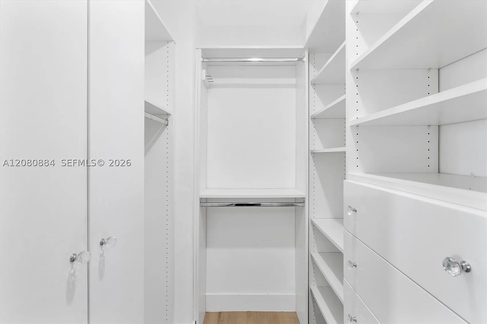 10275 Collins Ave #PH 1502