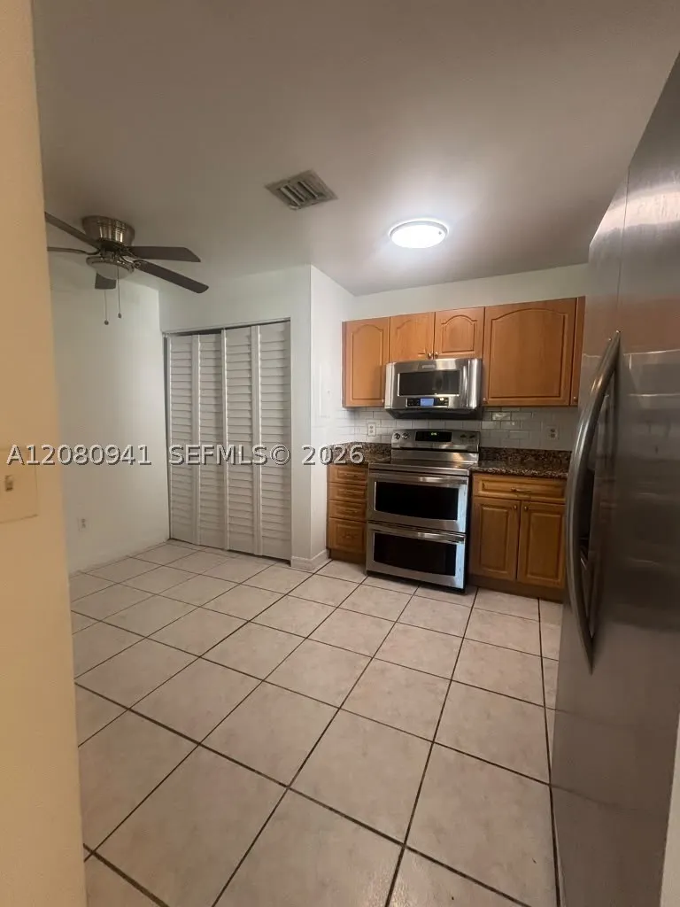 3686 NW 95th Ter #4M