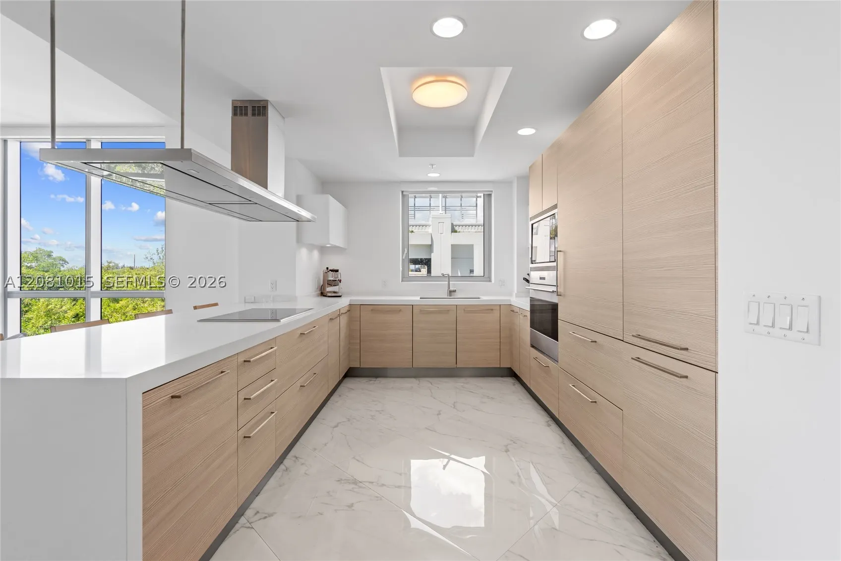 17111 Biscayne Blvd #402
