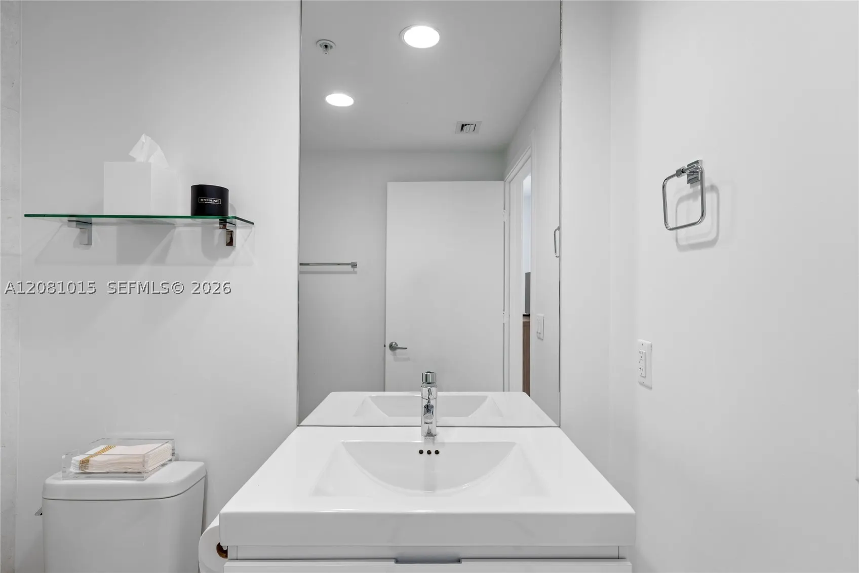 17111 Biscayne Blvd #402