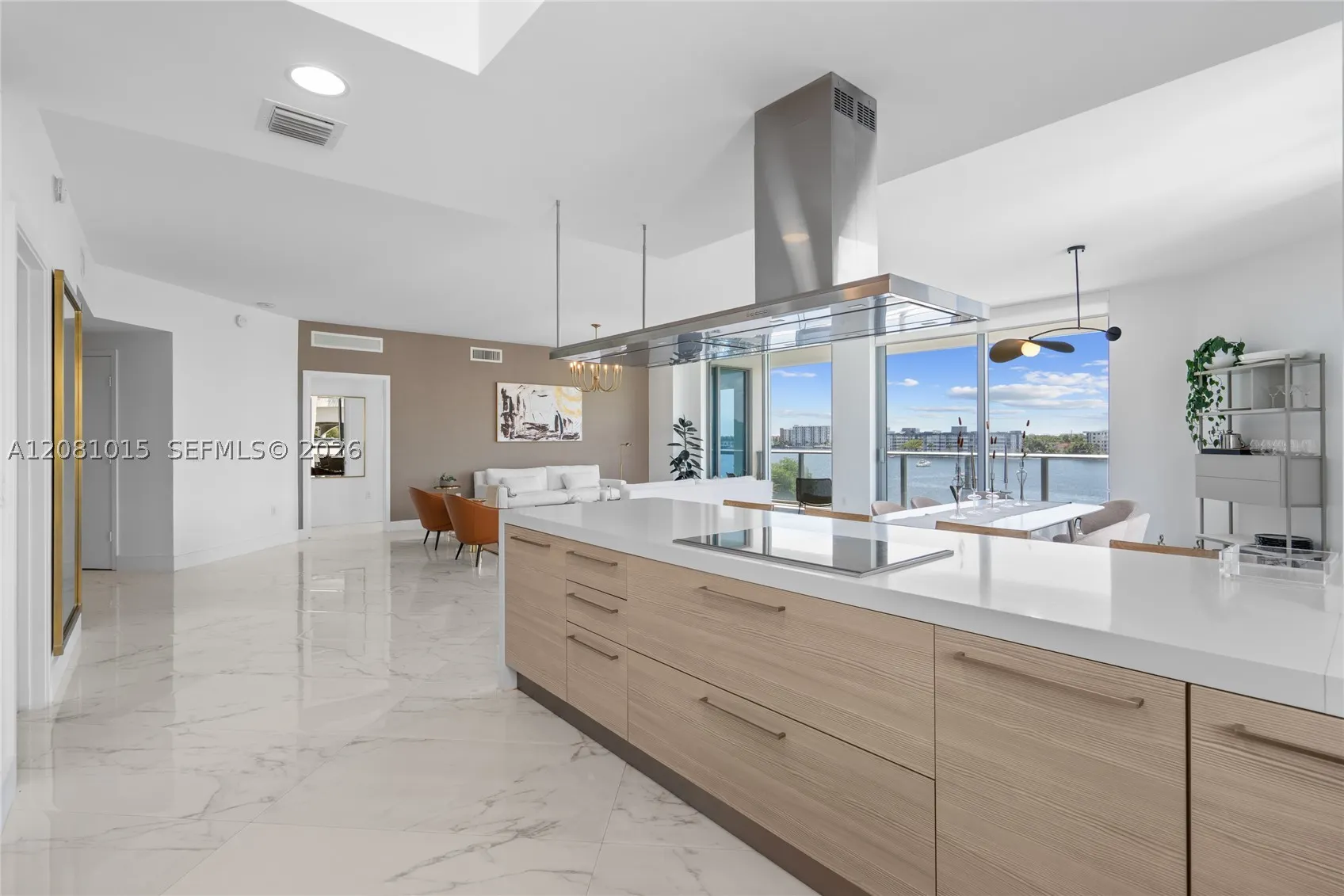 17111 Biscayne Blvd #402