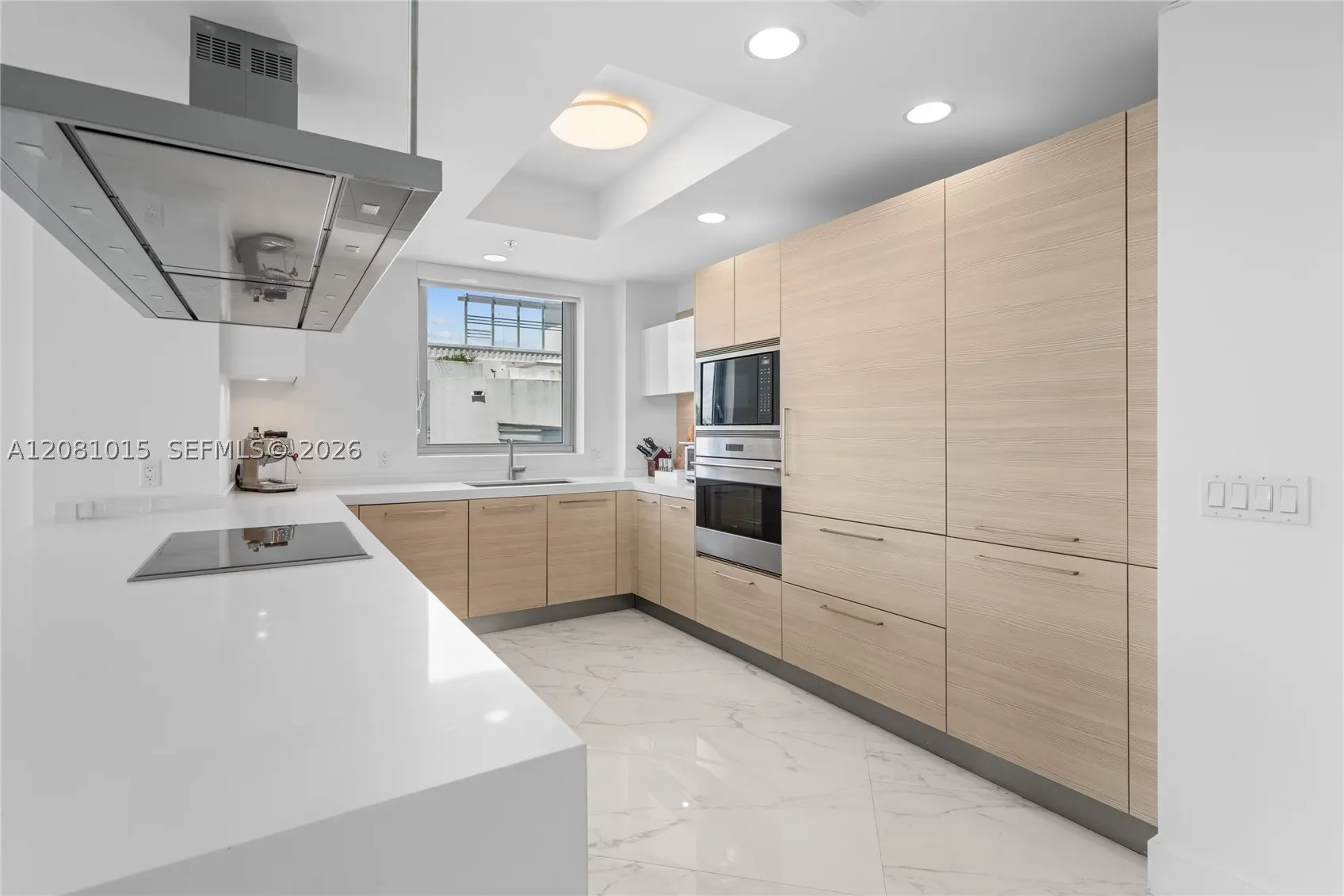 17111 Biscayne Blvd #402