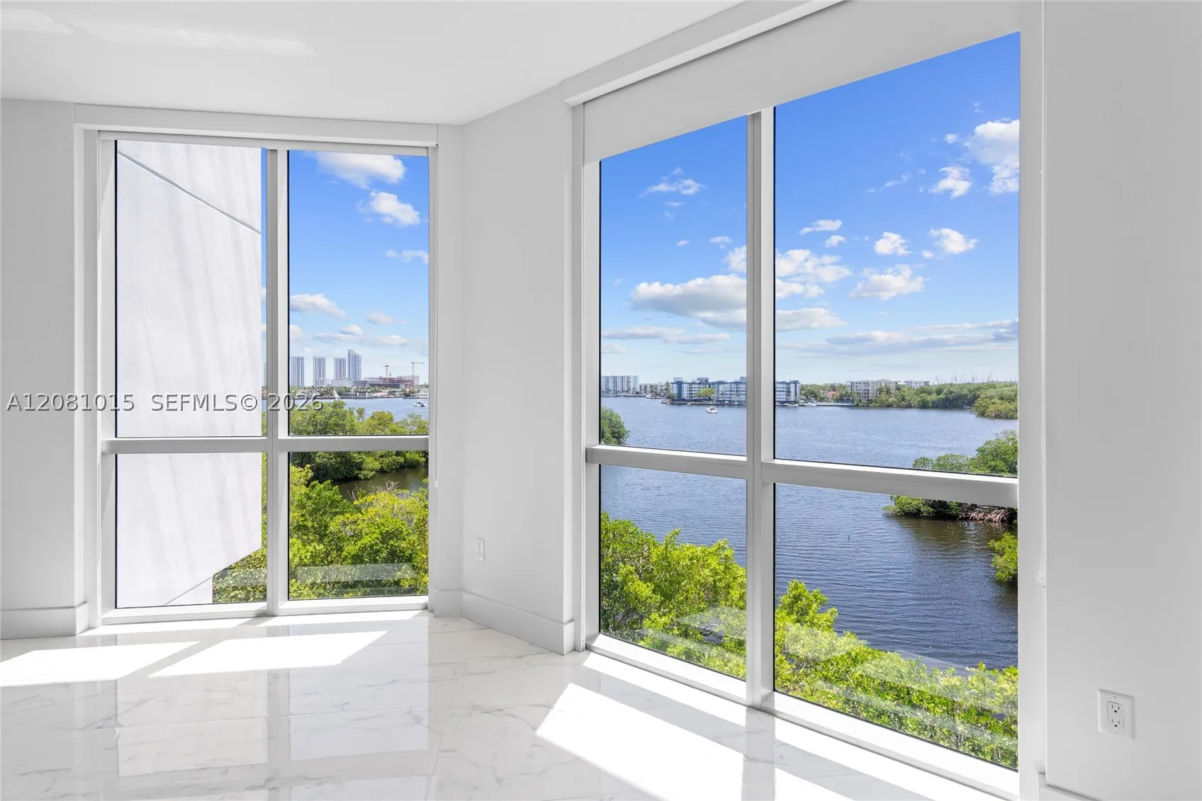 17111 Biscayne Blvd #402