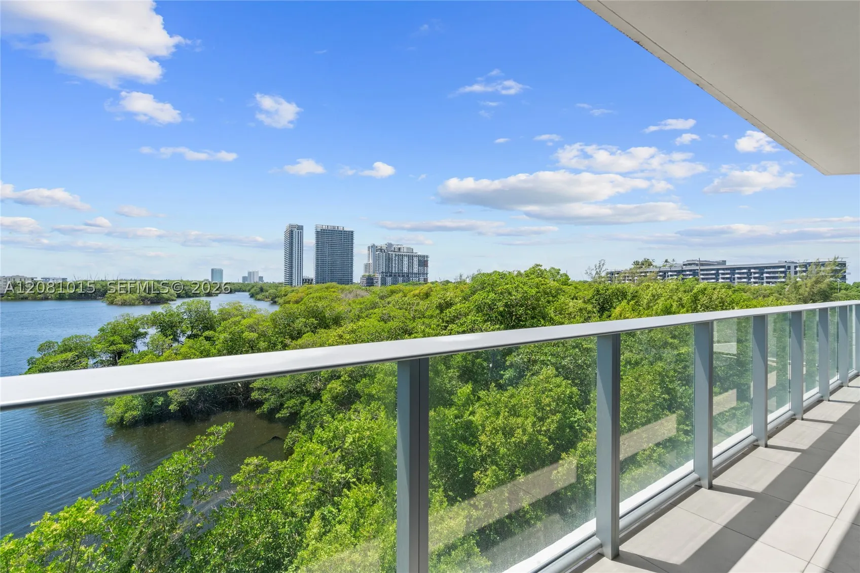 17111 Biscayne Blvd #402