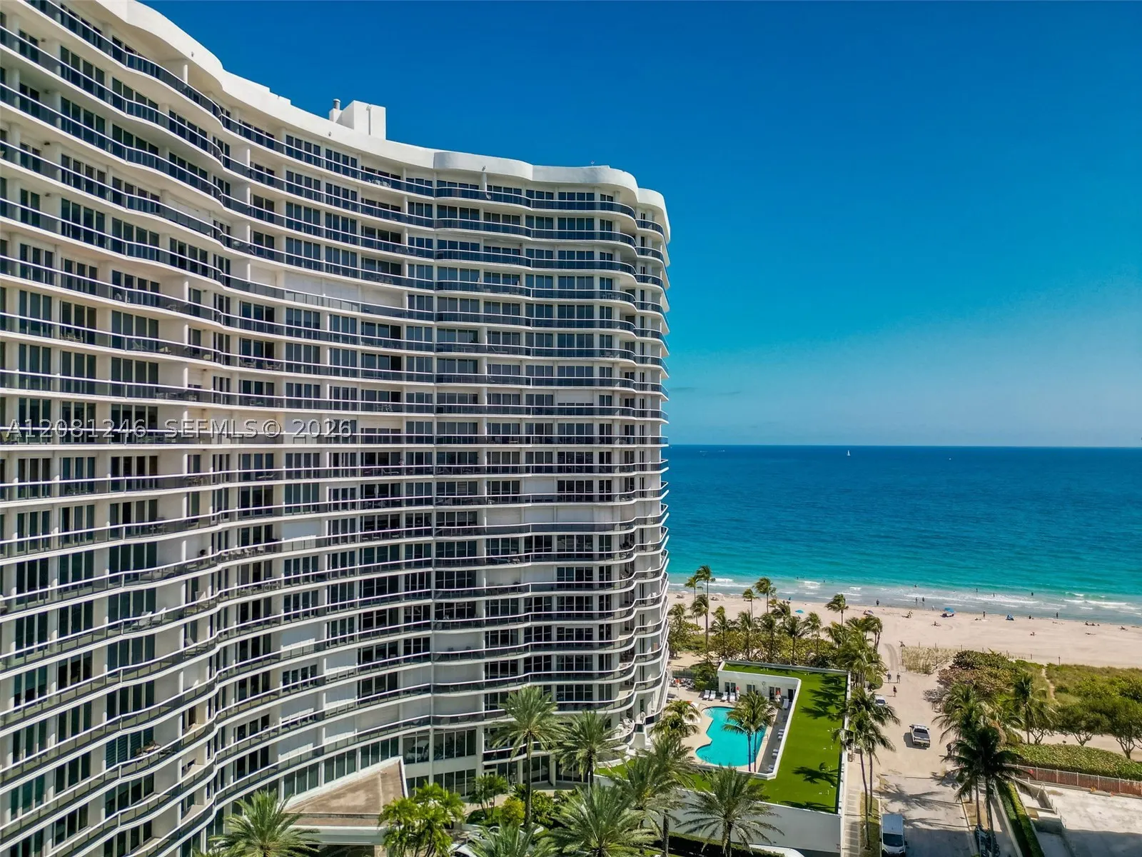 9601 Collins Ave #1208