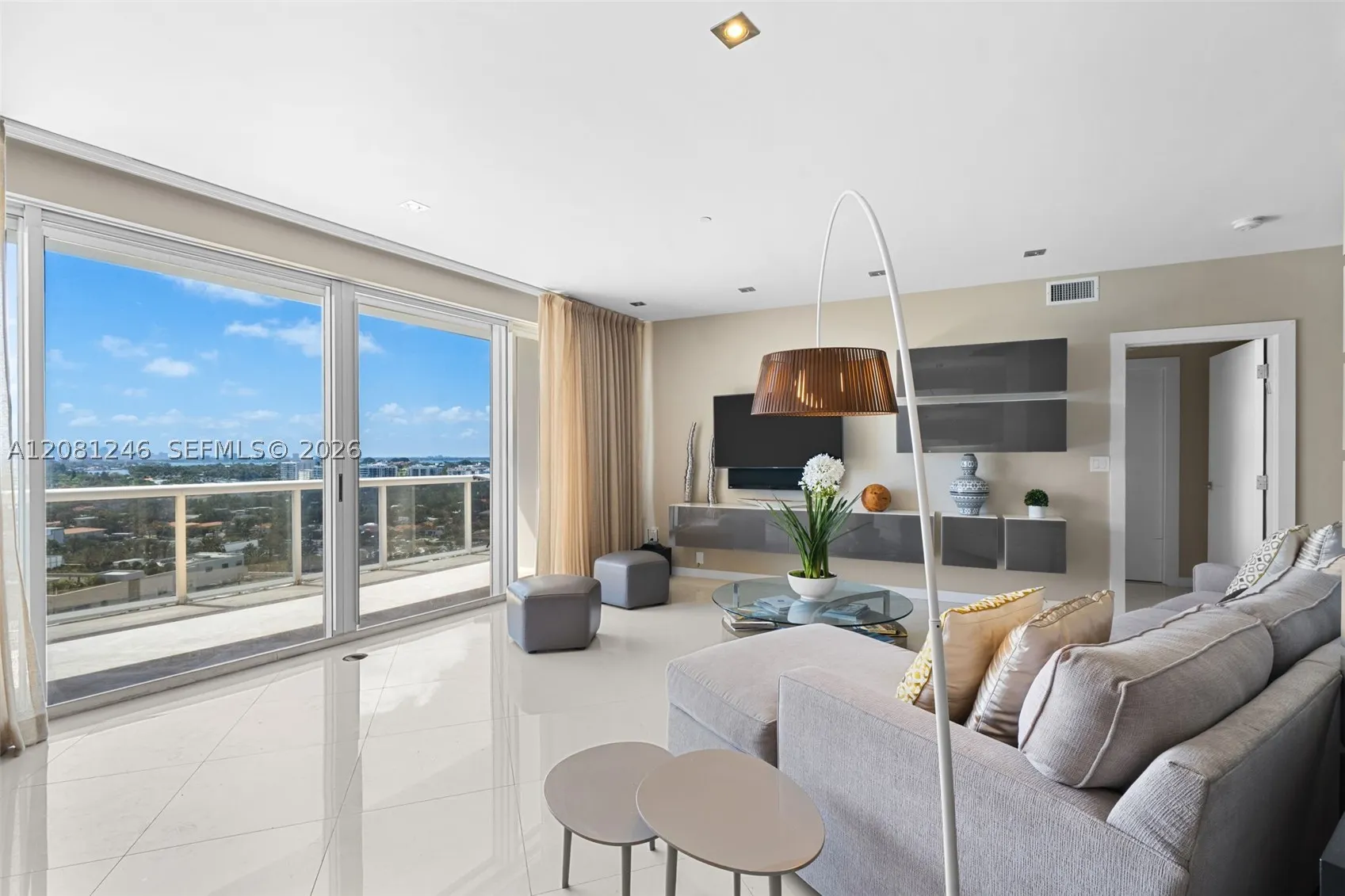 9601 Collins Ave #1208