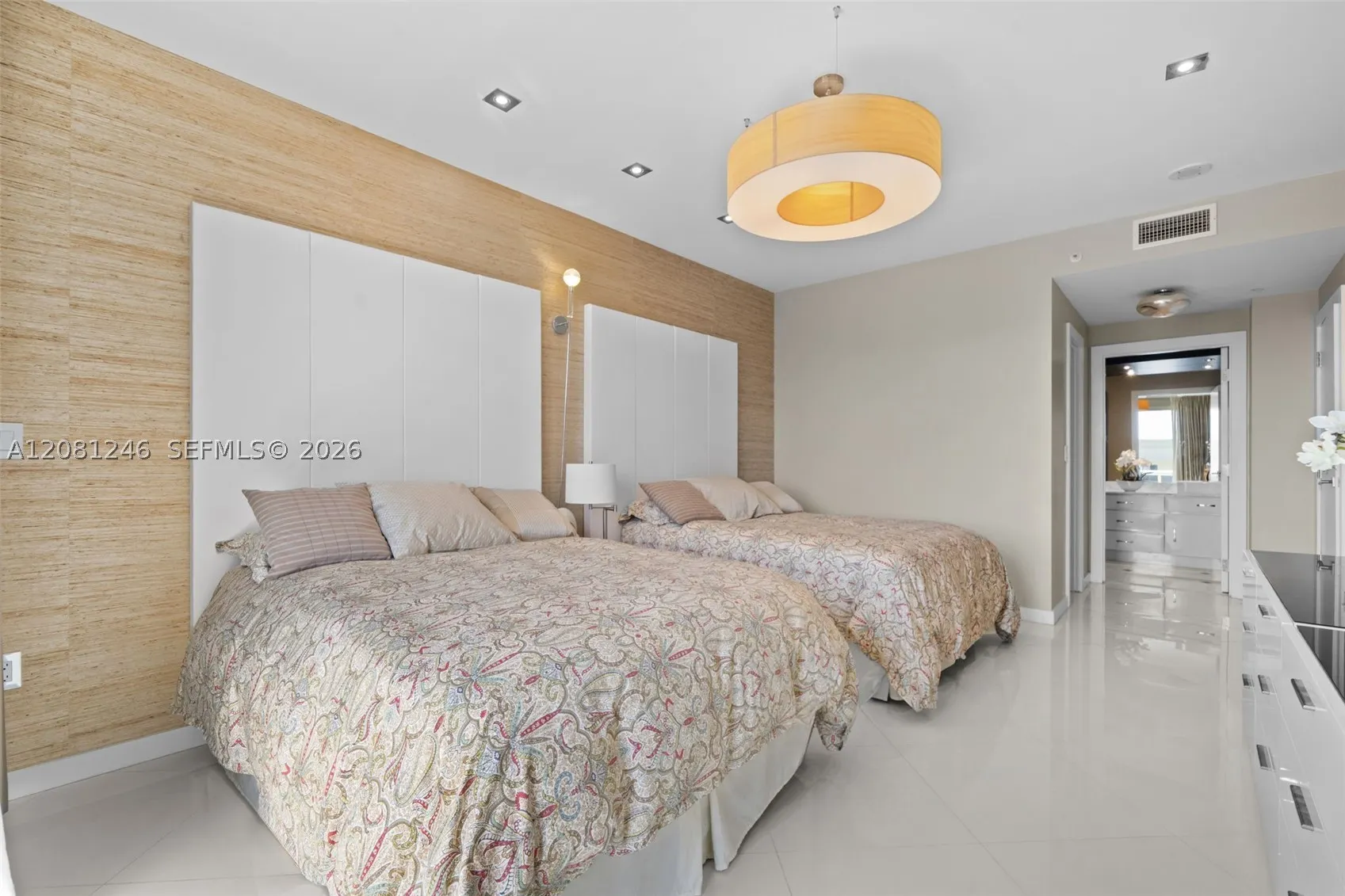 9601 Collins Ave #1208